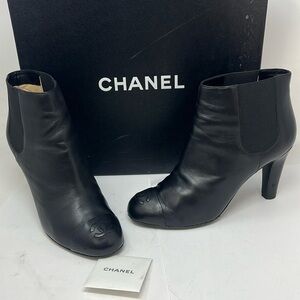 Chanel Sz 38 Short Lambskin Pull On 3.5”Heel Boots Booties